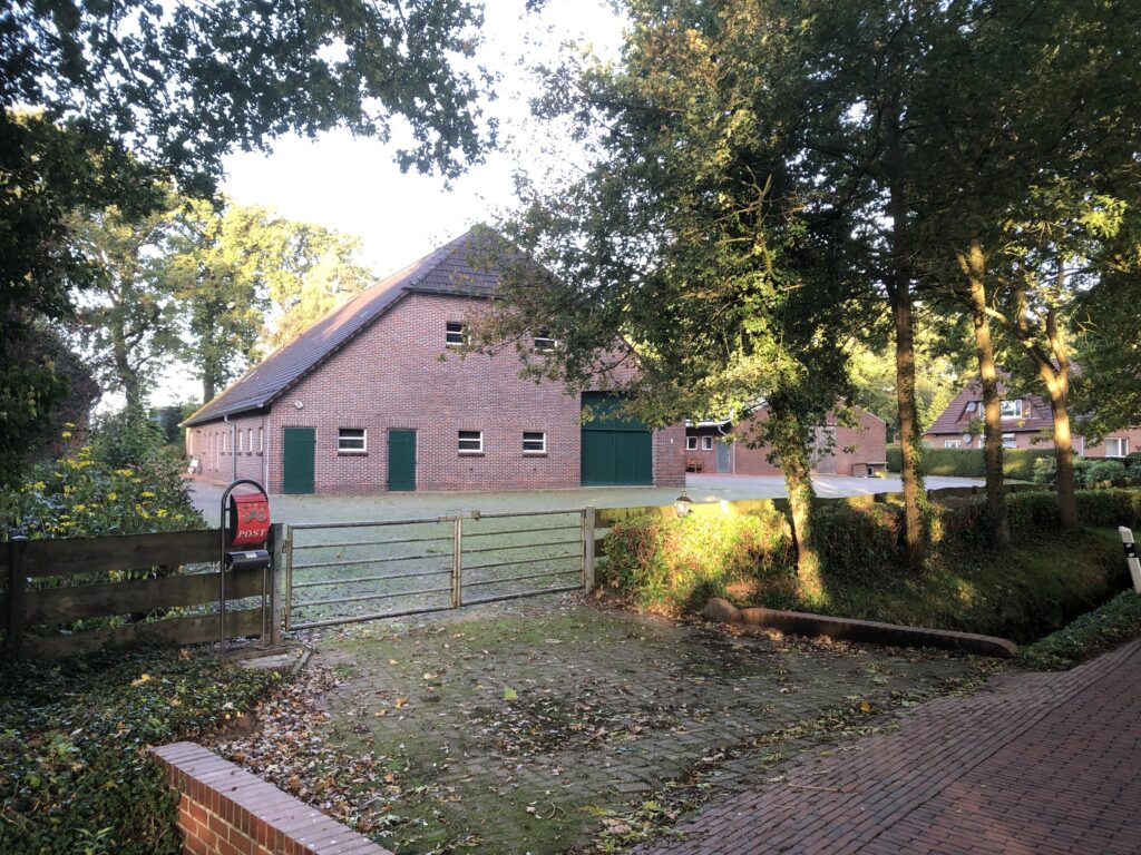 Dieses Bild hat ein leeres Alt-Attribut. Der Dateiname ist Osterscheps-Bauernhoerne-5-Roebberhof-2-1024x768.jpg